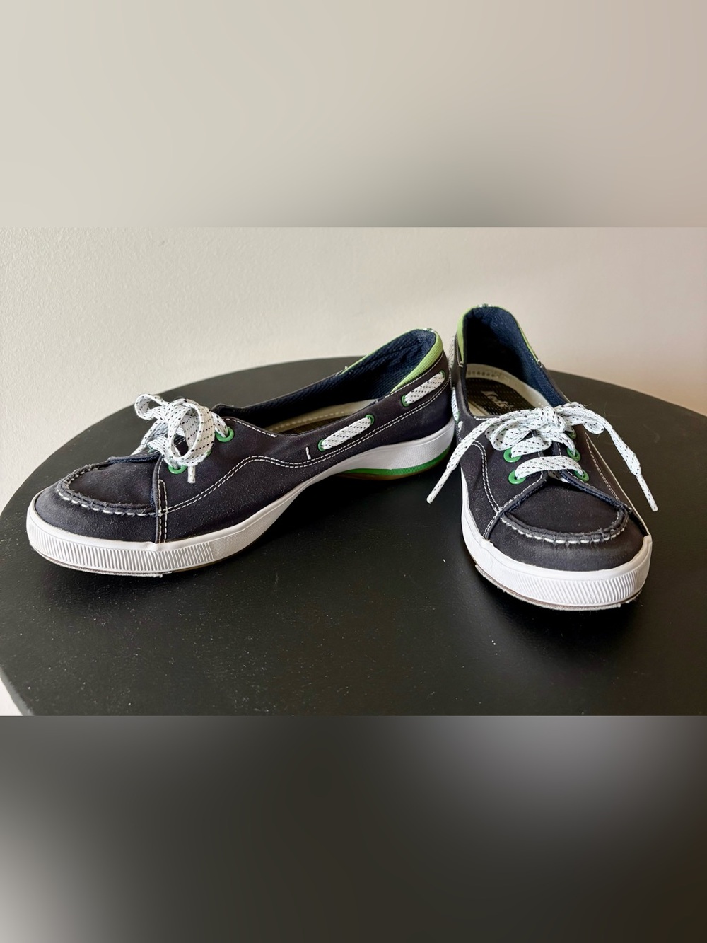 Ked’s Women's Lace-Up Boat Shoes Navy Casual  Size 8